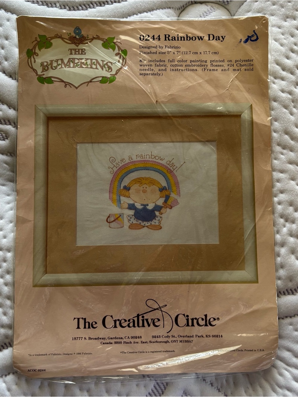 Vintage The Creative Circle "Rainbow Day" Embroidery Stitch Kit - Rainbow Colors